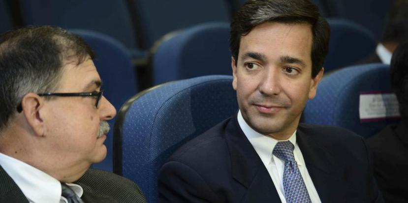 Luis Fortuño wants to make a difference between the mutual funds he has represented in Congress and UBS. (Archive/GFR)