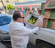 El titular del Departamento de Agricultura, Ramón González Beiró, añadió que ningún plátano y/o guineo con cáscara puede entrar a la isla sin la autorización del personal de la agencia y sin que se realicen las revisiones de rigor.