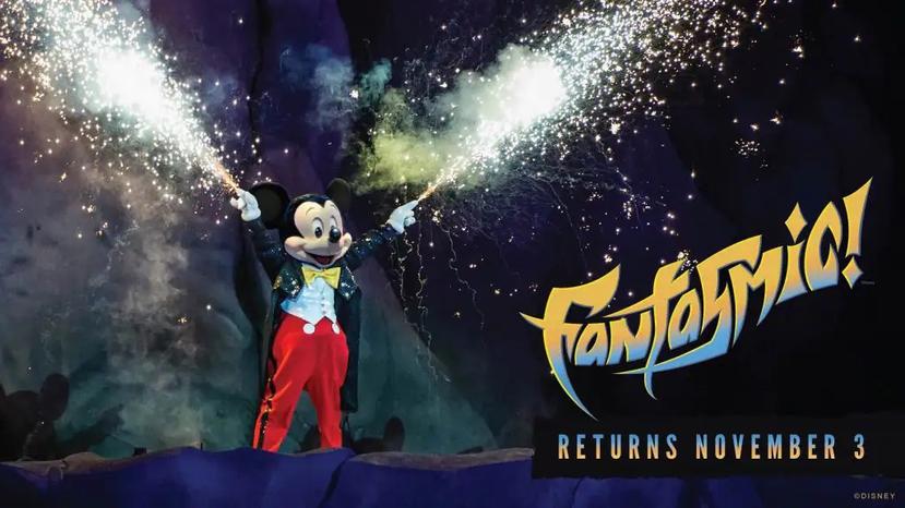 "Fantasmagoric!" tiene como figura central a Mickey Mouse, quien está acompañado de docenas de personajes.