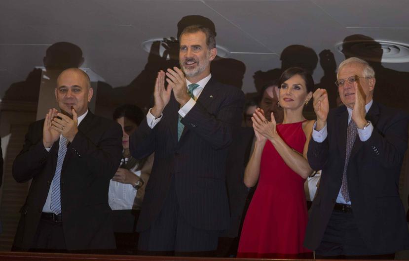 Antes de partir hacia Santiago de Cuba, parada final en si viaje, Felipe VI se encontró con el primer secretario del Partido Comunista de Cuba y expresidente, Raúl Castro Ruz. (AP / Ismael Franco)