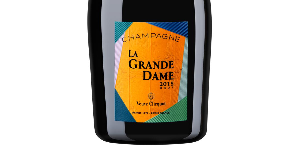 La Grande Dame 2015 mantiene la visión de Madame Clicquot con la uva Pinot Noir como protagonista.