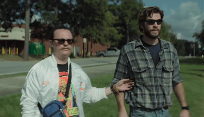 Clark Duke y Liam Hemsworth en una escena de la película "Arkansas", disponible en plataformas digitales. (Suministrada)