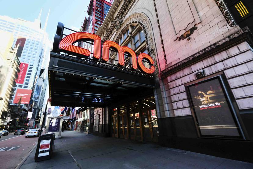 En esta fotografía de archivo del 13 de mayo de 2020, el cine AMC Empire 25 en 42nd Street en Nueva York. (AP)
