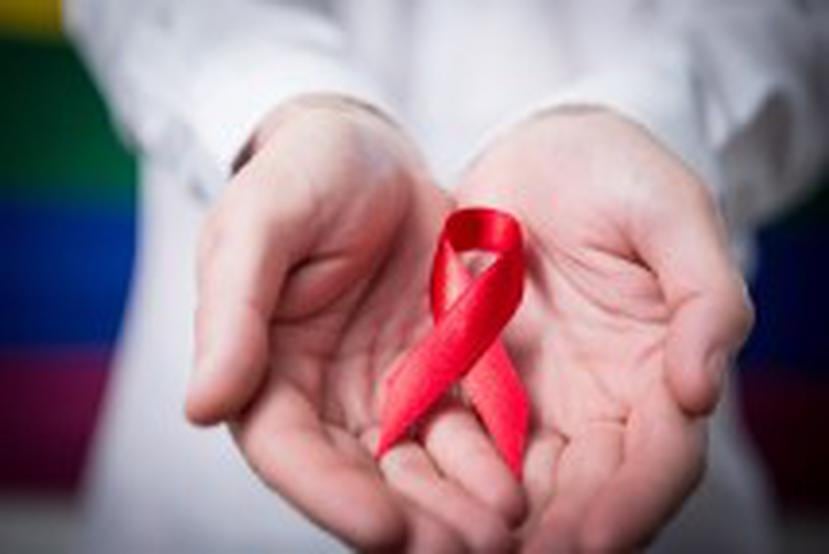 Como ocurre con toda condición crónica tratable, como la diabetes o la hipertensión, el VIH puede convertirse en un serio problema de salud si no se detecta a tiempo.