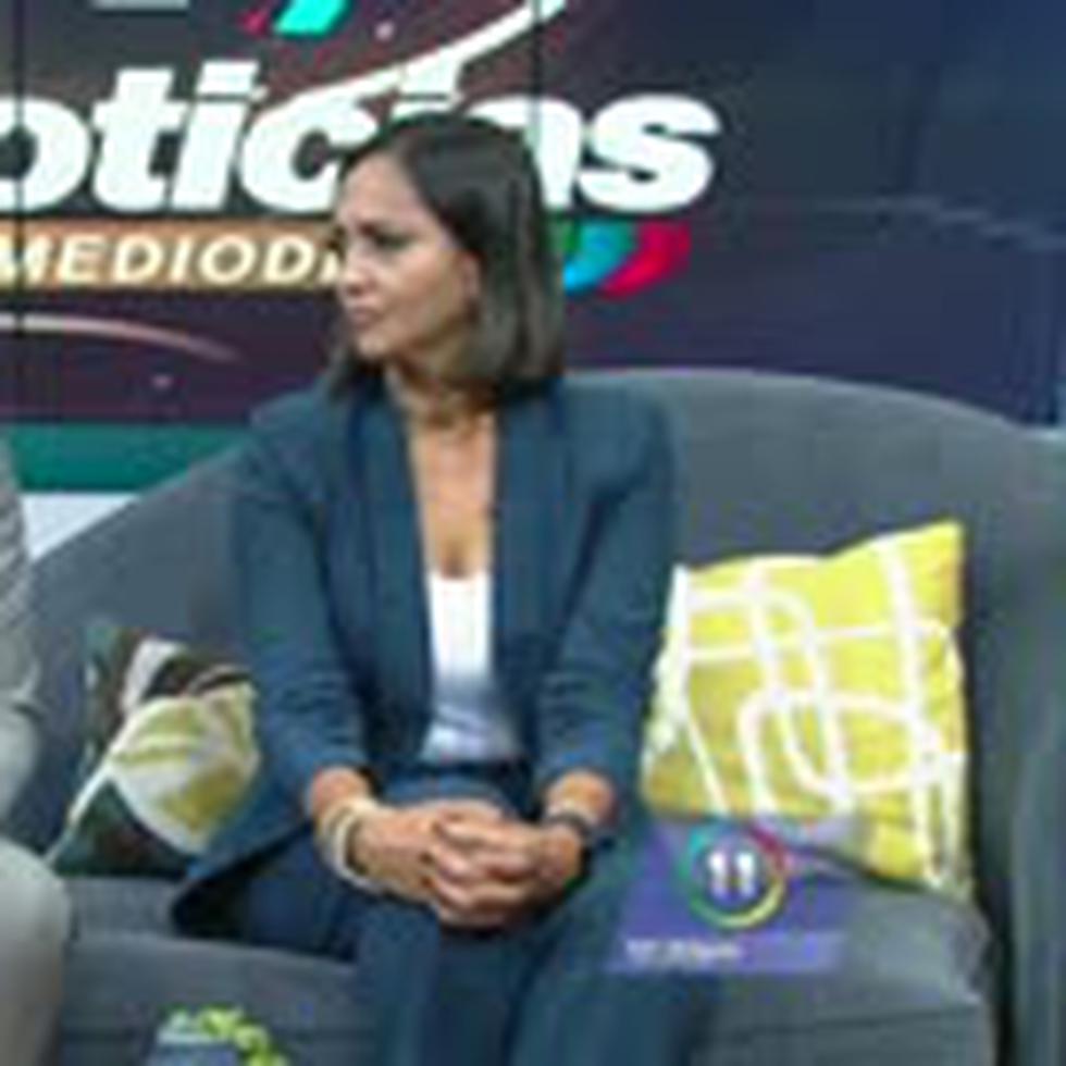 Los reporteros Arnaldo Rojas y Nuria Sebazco, durante la transmisión de "Las Noticias Al Mediodía".