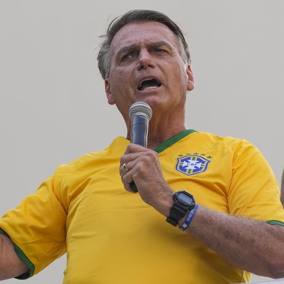 El expresidente de Brasil, Jair Bolsonaro, habla ante sus simpatizantes durante una marcha en Sao Paulo.