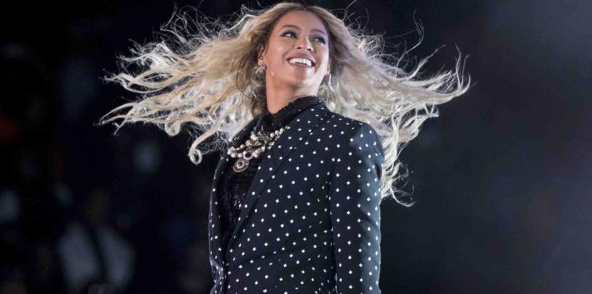 Beyoncé pidió que no le tomaran fotos pero los clientes no le hicieron caso. (AP)
