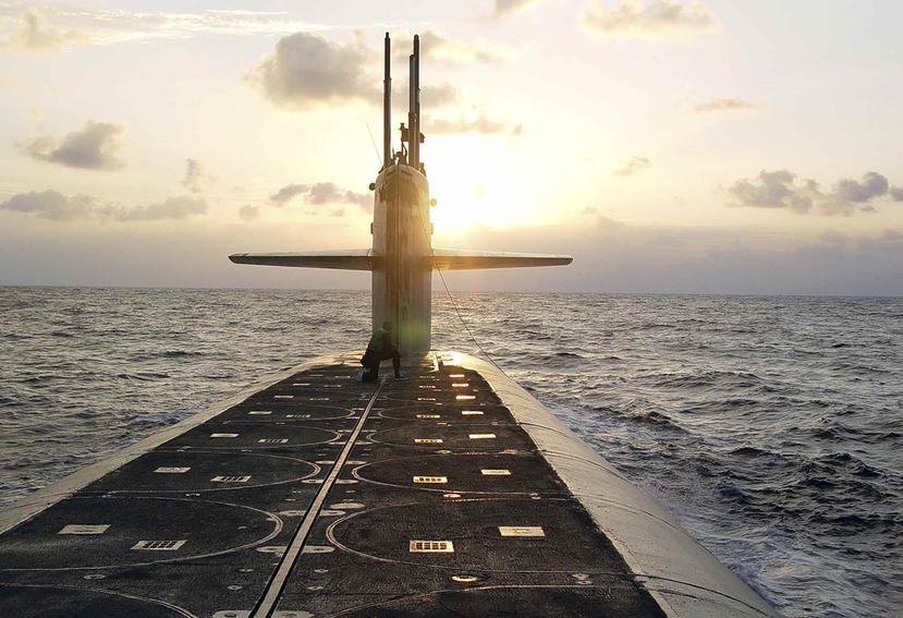 El submarino USS Wyoming que transporta misiles balísticos. (Teniente Rebecca Rebarich/Armada deEEUU vía AP)