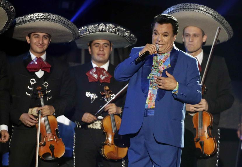 Juan Gabriel recién iniciaba su gira de conciertos “MéXXIco es todo”. (Archivo / AP)