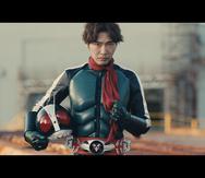 "Shin Kamen Rider" sigue a Takeshi Hongo (Sosuke Ikematsu), un brillante estudiante de bioquímica que hereda los poderes del jinete cibernético enmascarado, Kamen Rider, para enfrentarse a las armas maquiavélicas de la organización terrorista Shocker y evitar que se apoderen del mundo.