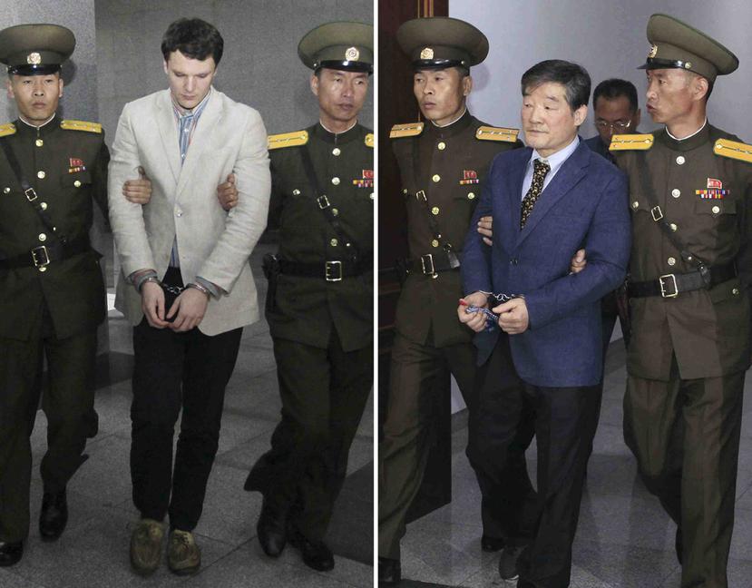 Los estadounidenses Otto Warmbier, a la izquierda, y Kim Dong Chul, son retirados en fechas distintas de un tribunal en Pyongyang, Corea del Norte. (AP)