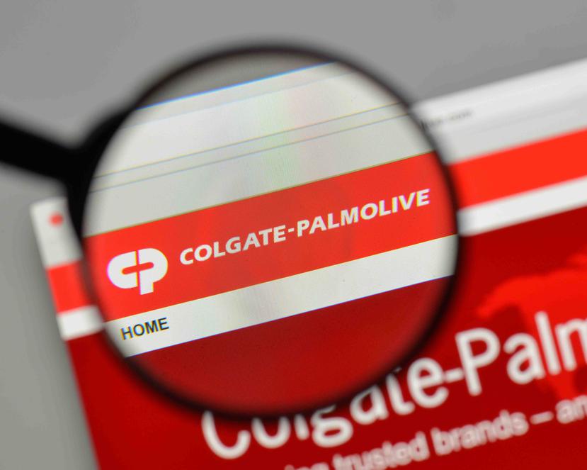 Colgate-Palmolive dijo que enfrenta más de 170 casos que la acusan ??de vender polvo con asbesto.