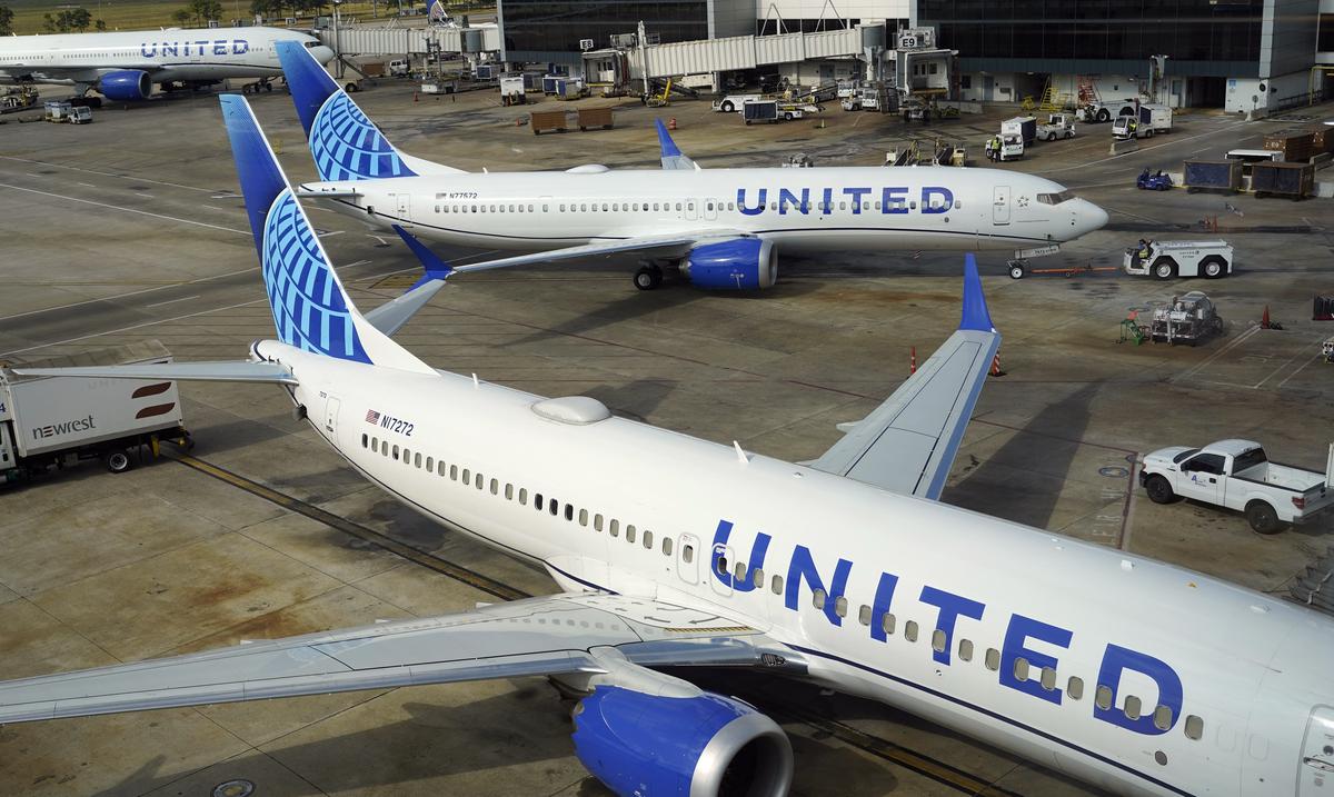 United Airlines will change the way passengers board in order to reduce the time planes spend on the ground