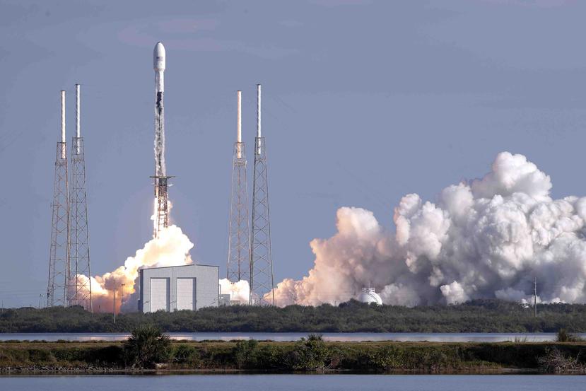 El lanzamiento usará un Falcon 9 como propulsor.  (AP)