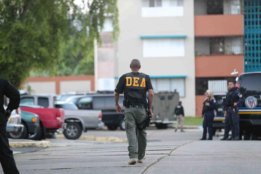 Foto de archivo de un agente de la DEA. (GFR Media)