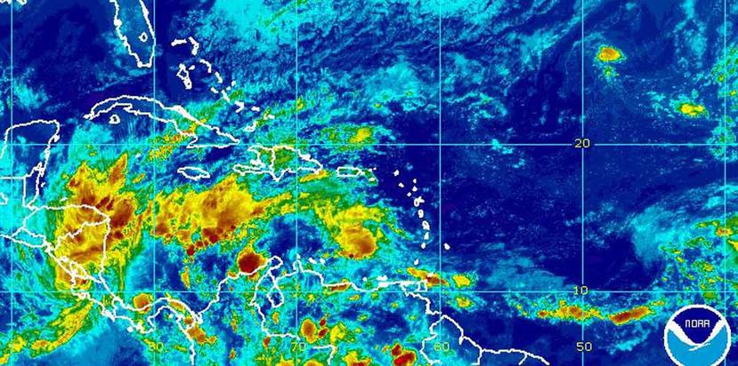 Se espera que Otto se degrade a tormenta tropical o depresión en lo que resta de la noche, y salga desde Costa Rica al océano Pacífico en horas de la madrugada. (NOAA)