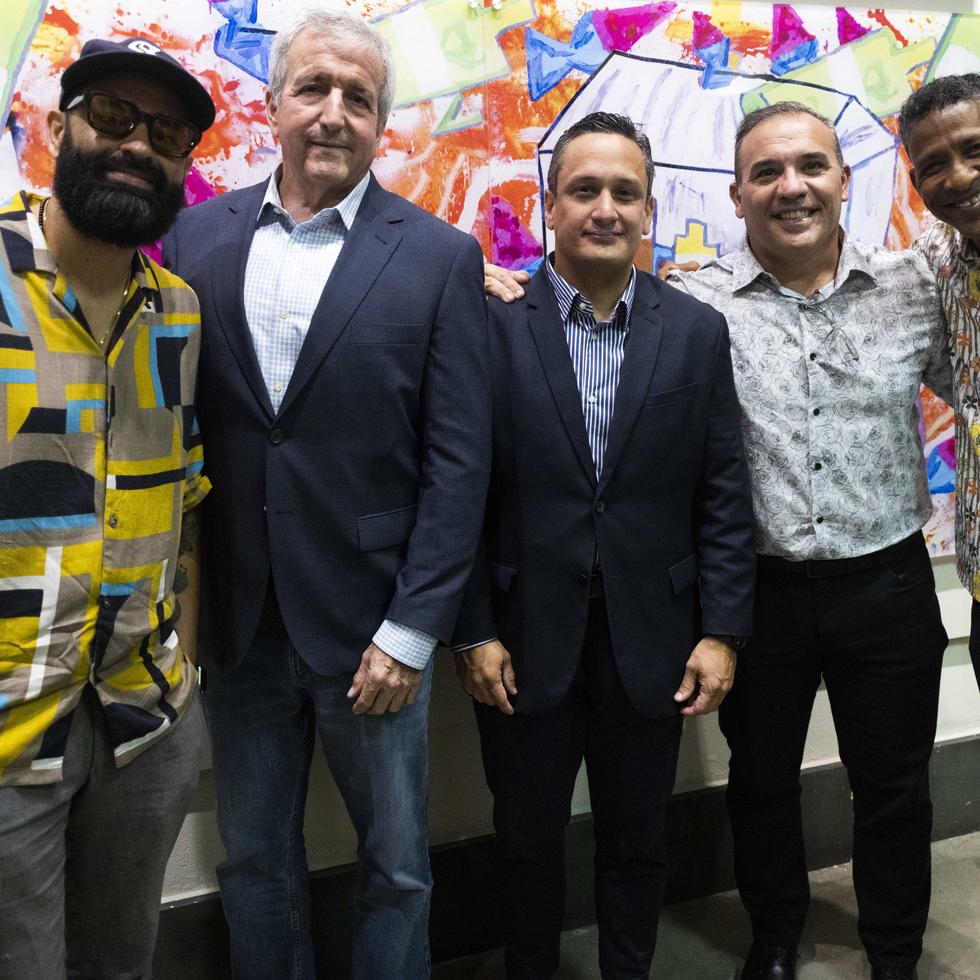 En la foto David Rivera, Luis Alvarez, Carlos Mercado, Pedro Zorilla y William Cepeda, durante el anuncio del regreso del Puerto Rico Jazz Fest en el Anfiteatro Tito Puente.