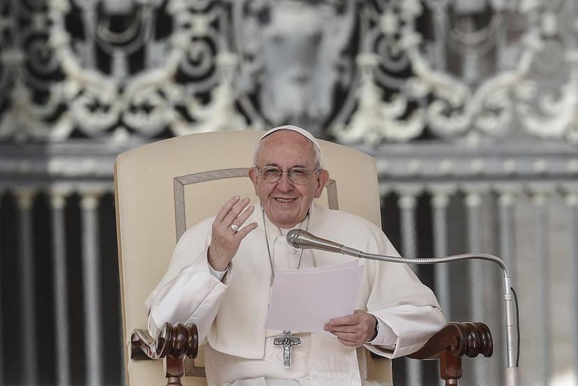 El papa Francisco preside la audiencia general de los miércoles en la plaza de San Pedro del Vaticano (EFE/ Giuseppe Lami).
