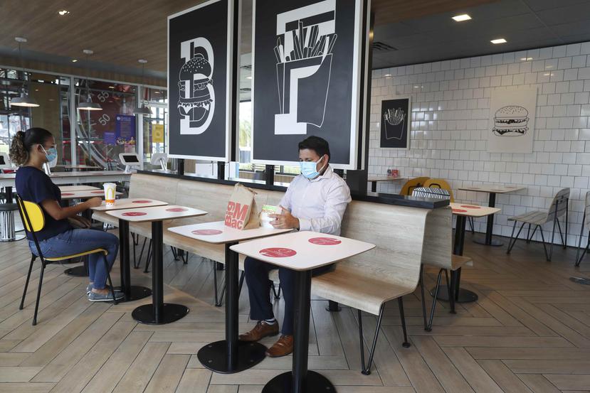 Asore estima que el sector de restaurantes emplea unas 63,000 personas de manera directa y hasta ahora, era uno de los nichos donde aumentaba el número de trabajadores.