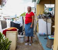 Carmen Ortiz ha vivido en el barrio Playa en Salinas por 31 años. Allí, como en casi todo el sur de la isla, la emergencia nunca ha terminado.