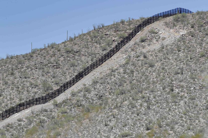 Muro fronterizo en Arizona. (AP)