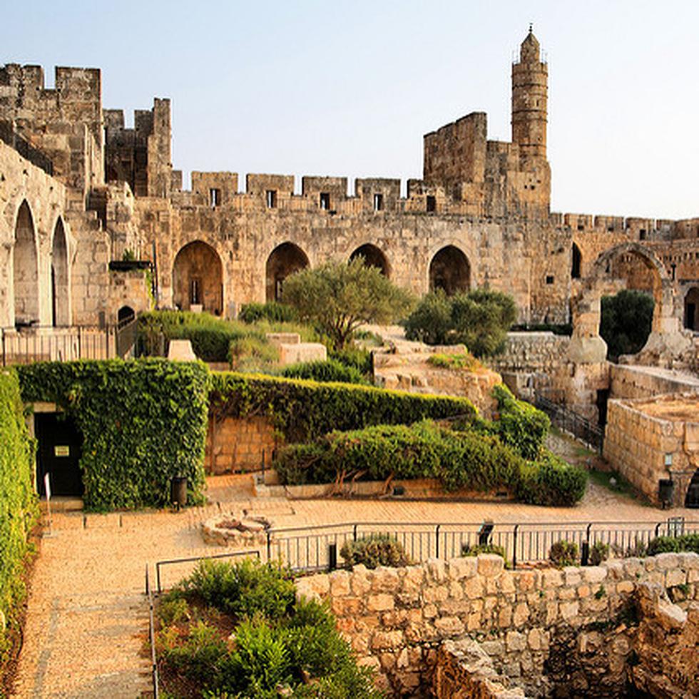 Tierra Santa es unsitio de peregrinaciones por tres religiones: cristiana, judía y musulmana. En la foto, ruinas antiguas de Jesrusalén.