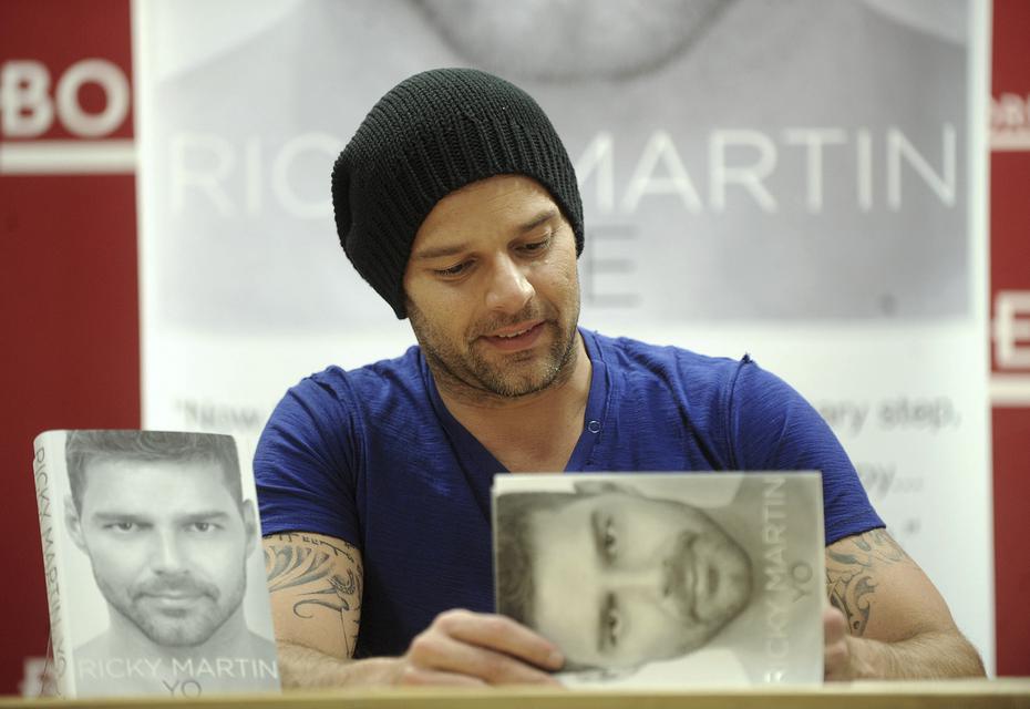 En el 2010 Ricky Martin publicó una autobiografía titulada "Yo".