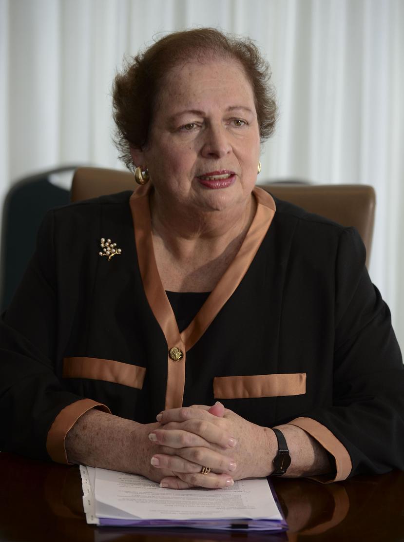Como embajadora en El Salvador, tuvo a su cargo la principal oficina diplomática de EEUU en Centroamérica, entre 2012 y principios de 2016.