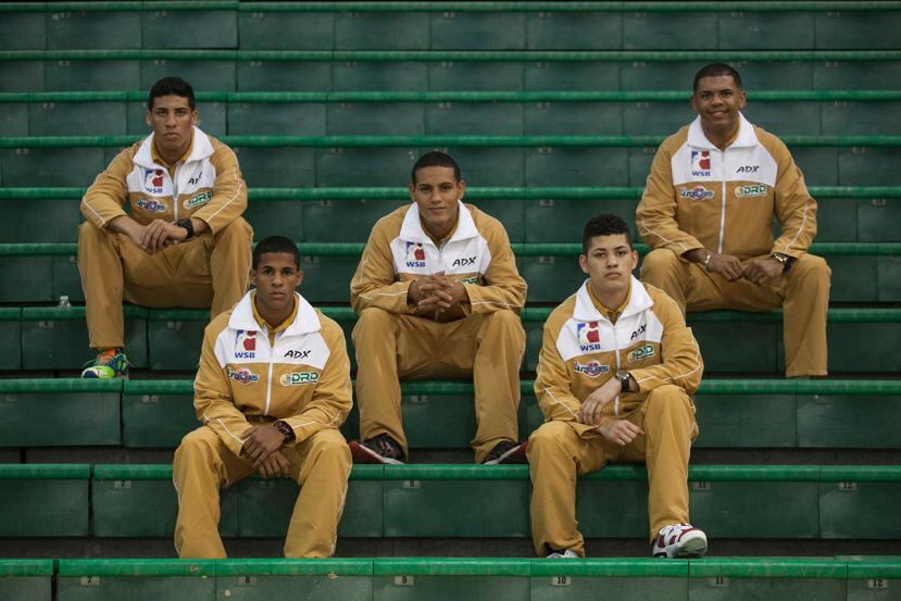 En esta foto de archivo, se muestran los miembros del equipo Puerto Rico Hurricanes que participaron el año pasado en la Serie Mundial de Boxeo. (Archivo GFR /Media)