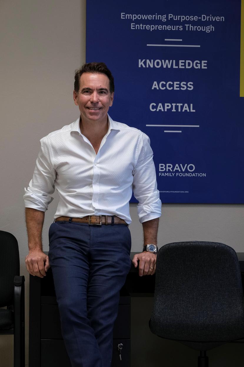 El inversionista mayagüezano es cofundador de Thoma Bravo, firma que se especializa en adquirir empresas pequeñas y medianas de software.