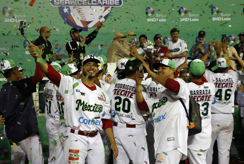 El nivel de juego de los mexicanos ha mejorado notablemente, pero hay que significar la importancia de los jugadores extranjeros que en esa liga participa. (EFE / Orlando Barría)
