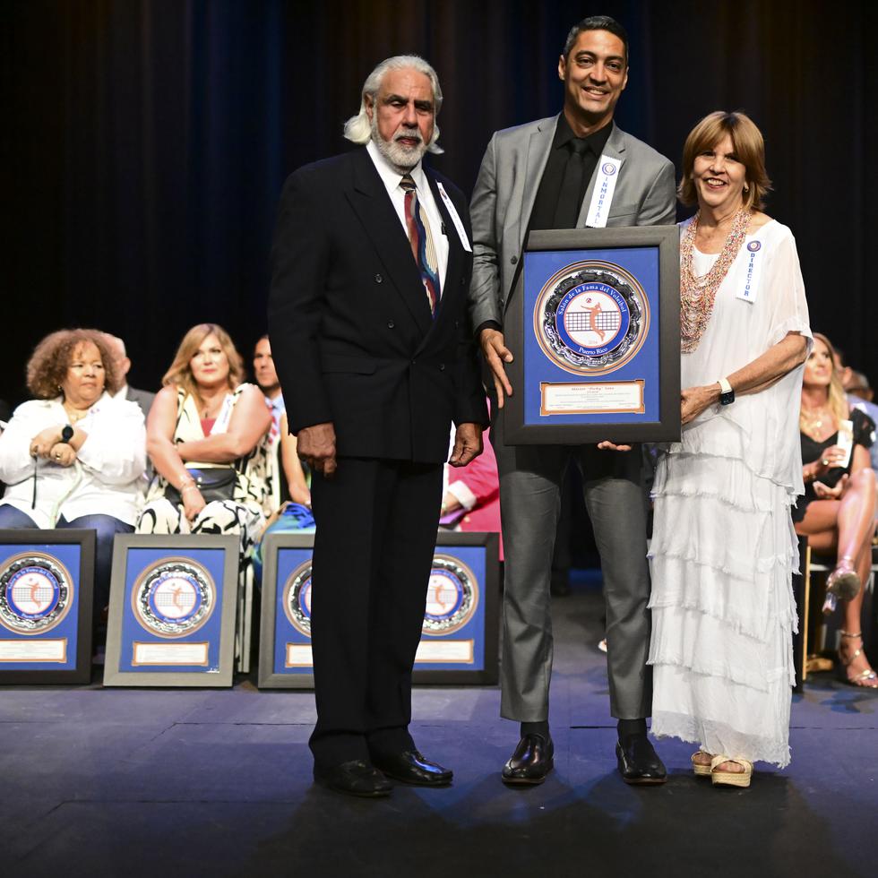 Héctor "Picky" Soto, considerado como uno de los mejores voleibolistas en la historia de Puerto Rico, recibió el reconocimiento. FOTO/ Carlos Giusti