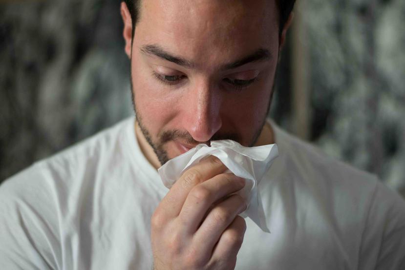 Personas con asma y alergias deberán tomar sus medicamentos para prevenir complicaciones. (Unsplash)