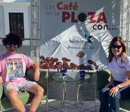 PJ Sin Suela junto a la reportera de GFR Media Rosalina Marrero en Un Café en la Plaza Con...
