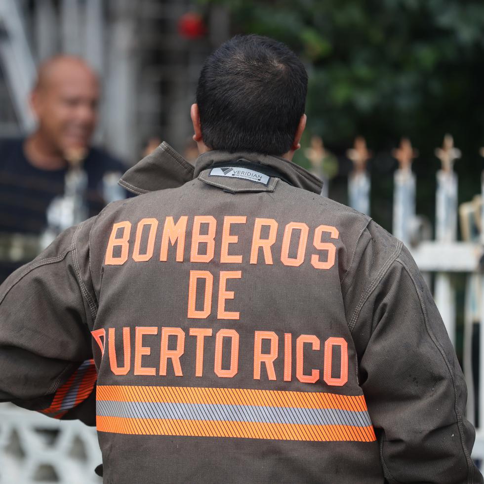 Entre las agencias de seguridad que atendieron la situación se encontraba la División de Explosivos de la Policía, la Oficina Municipal de Manejo de Emergencias (OMME) de Guaynabo y el Negociado de Bomberos.