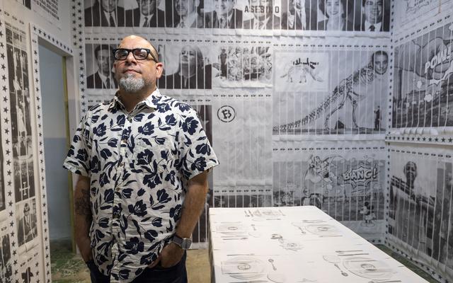 Ante la censura, el artista plástico Garvin Sierra saluda con una exhibición sobre la deuda del país