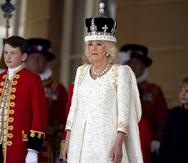 La reina Camila de Gran Bretaña en los jardines del Palacio de Buckingham, en Londres, después de la coronación.