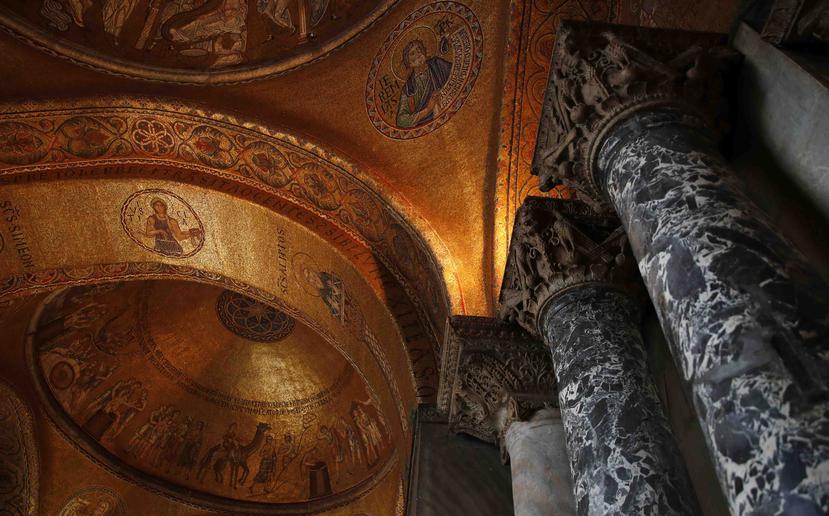 Una vista interior de la Basílica de San Marcos, en Venecia. (AP)