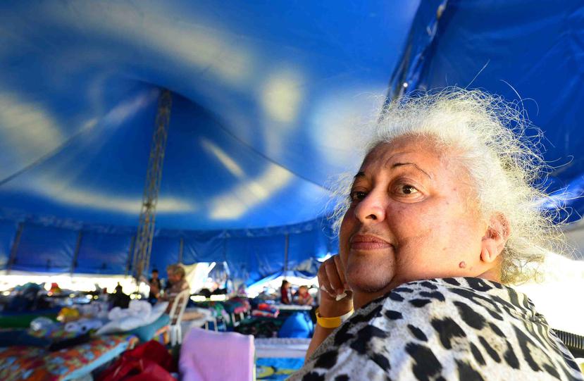 Mirna Cedeño, refugiada en Guayanilla, ve como favorable el traslado del refugio.