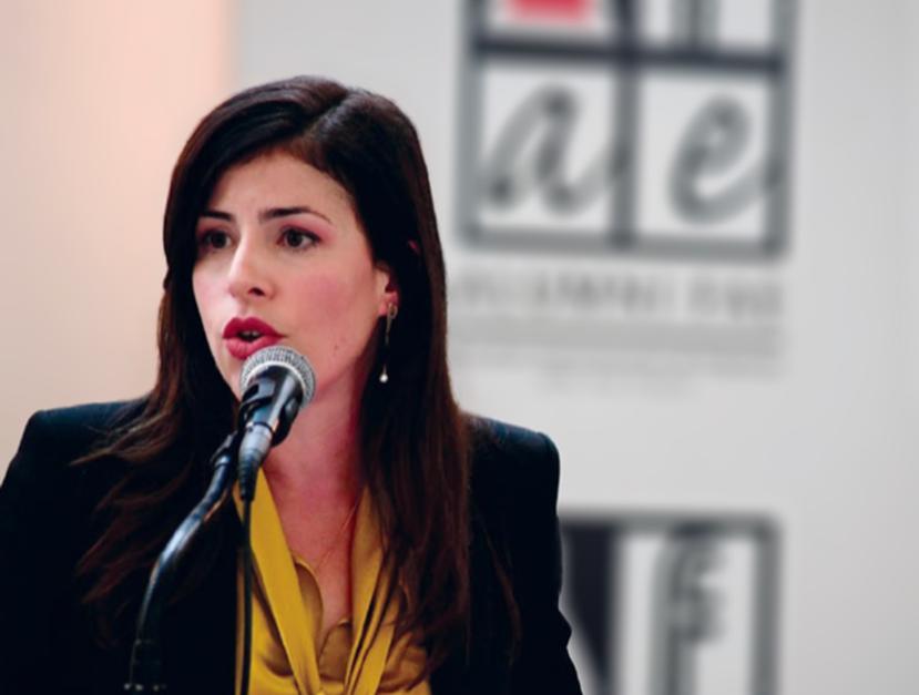 Elena Hernández, principal de la firma de asesoría financiera GenTrust, organizó un panel virtual para comenzar el diálogo sobre cómo las mujeres se pueden empoderar financieramente.