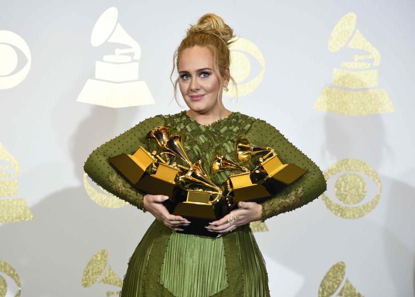 Adele logró cinco premios GRammy. (AP)