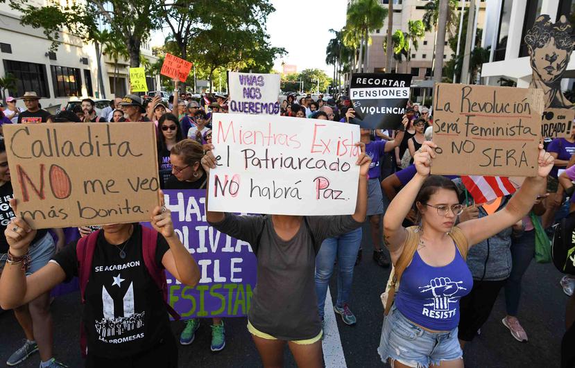 Según explicó la Colectiva Feminista, las integrantes de este grupo ha hecho entrega de 15 propuestas distintas a la gobernadora Wanda Vázquez Garced para atender la violencia de género.