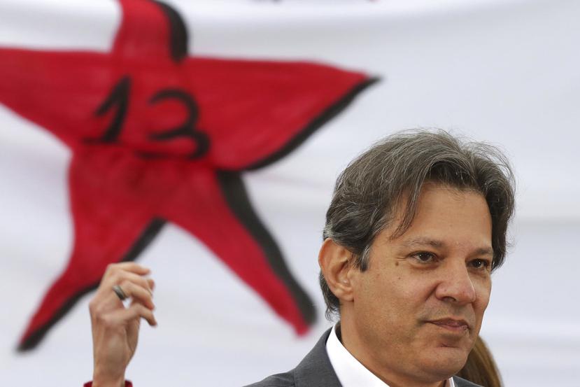 Fernando Haddad reemplazará a Lula da Silva como candidato a la presidencia de Brasil por el PT. (AP)