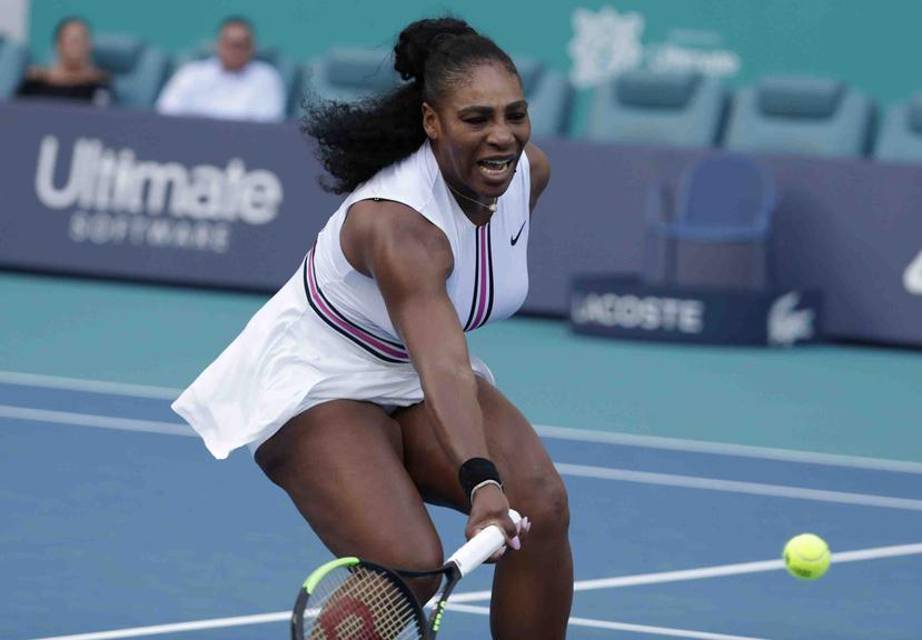 Serena Williams venció el viernes a Rebecca Peterson. (AP)