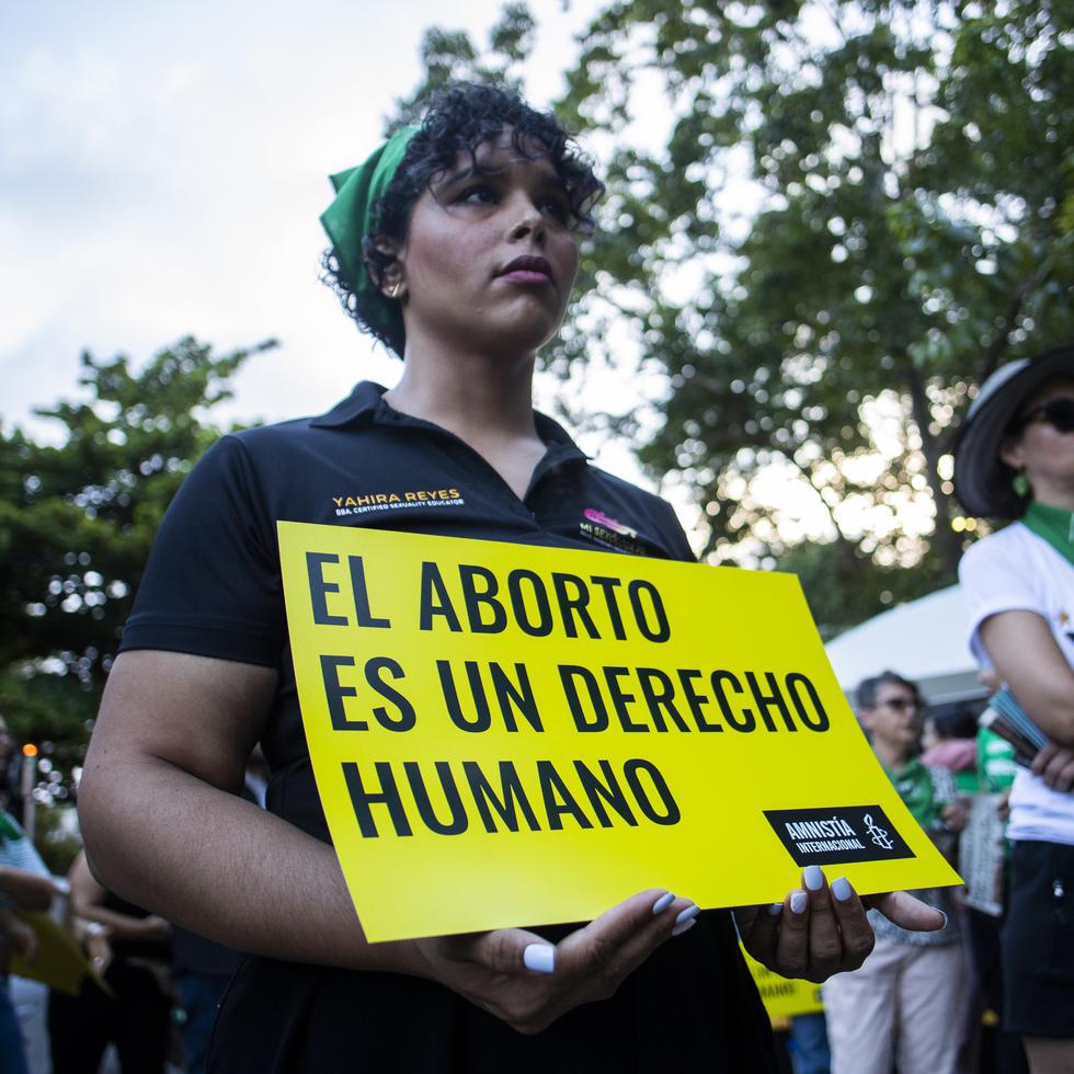 En el Día de la Despenalización del Aborto en América Latina y el Carib, este jueves se realizó una manifestación frente la antigua residencia Torre Norte de la avenida Universidad, en Río Piedras.