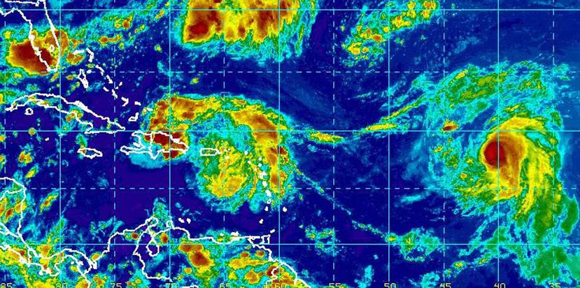 Aunque se canceló la vigilancia de inundaciones repentinas, la onda tropical seguirá dejando lluvia sobre Puerto Rico. (NOAA)