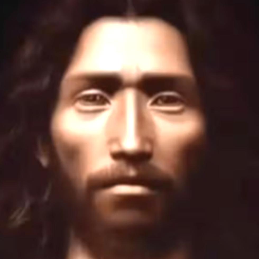 La imagen, que refleja las características descritas por historiadores consultados por la BBC, muestra a un hombre con piel morena, ojos marrones, rasgos marcados, y una cabellera larga.