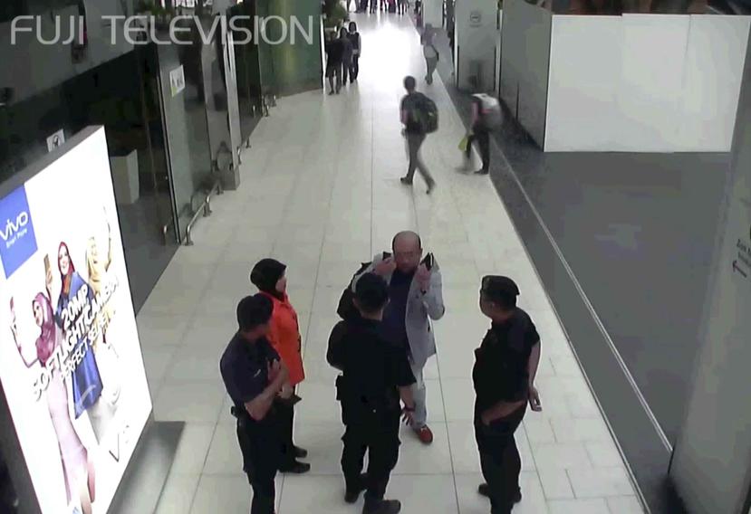 Toma de las cámaras de seguridad del aeropuerto de Malasia en donde fue asesinado Kim Jong Nam. (AP)