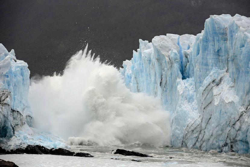 Ciudades están en riesgo de aluviones repentinos originados por lagos glaciares. (Archivo / AP)