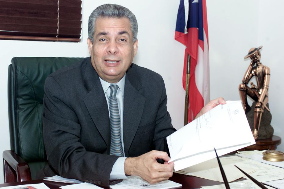 Edison Misla Aldarondo ganó, en el 1977, un escaño a la Cámara baja como representante por el Distrito 4 de San Juan, cargo que mantuvo hasta el 2002.